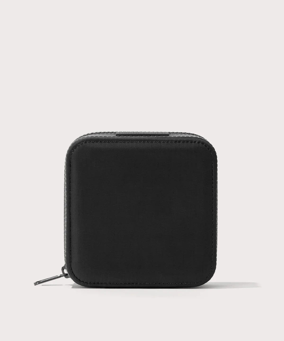 Frankie Jewelry Case in Onyx. Large